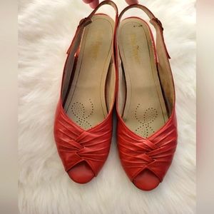 Vintage Red patent leather peep toe sling back Hush Puppie Shoes 7.5